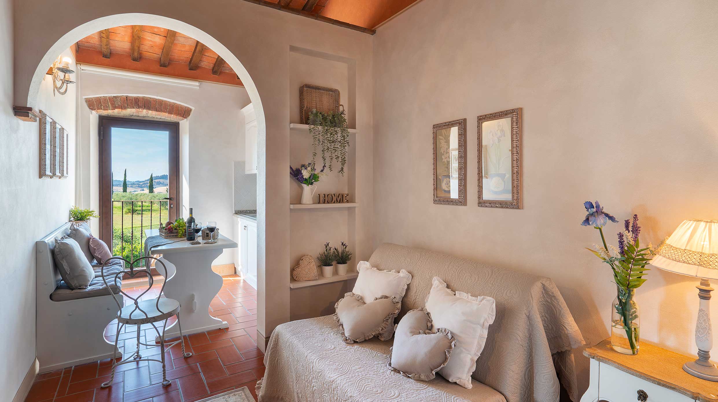 interior apartment La Mandriola near Volterra